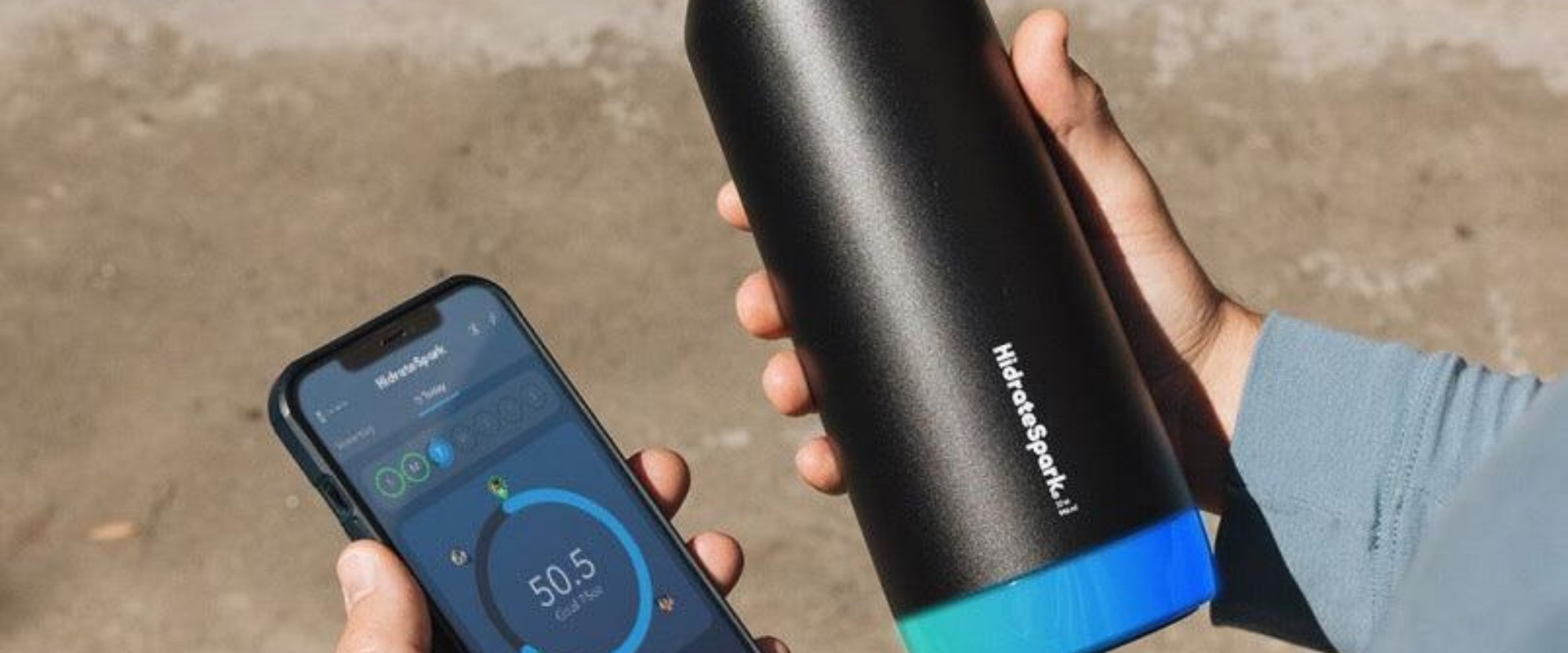 Insulated bottle keeping drinks cold